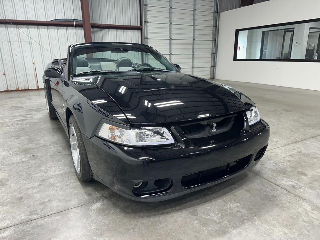 2003 Ford Mustang SVT Cobra 10th Anniversary