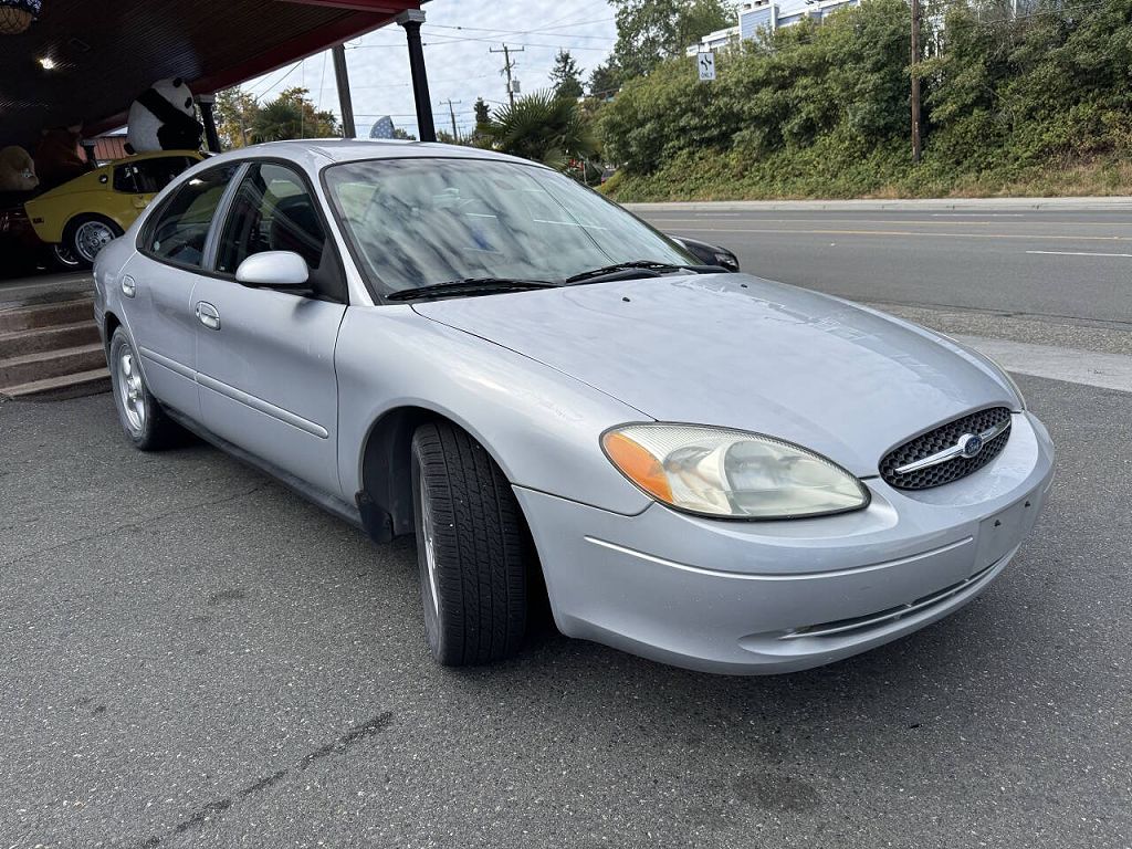 2002 Ford Taurus SE