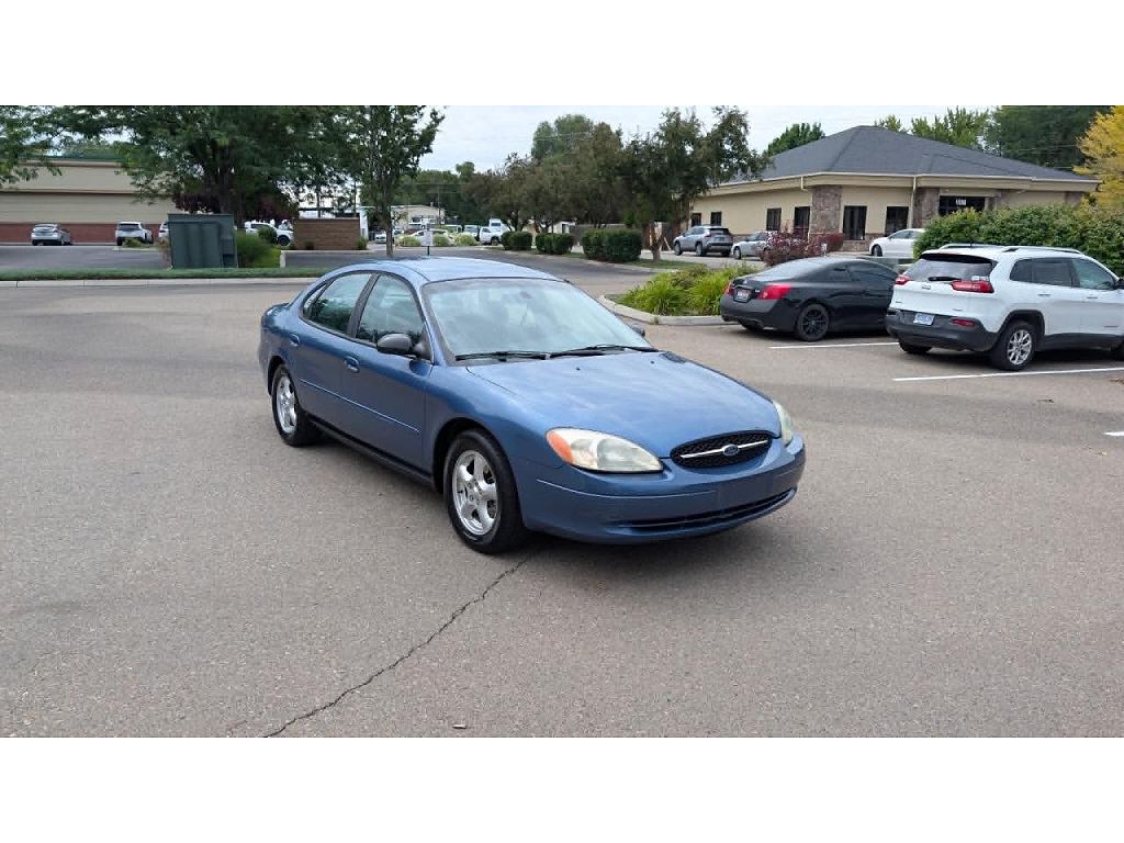 2002 Ford Taurus SE
