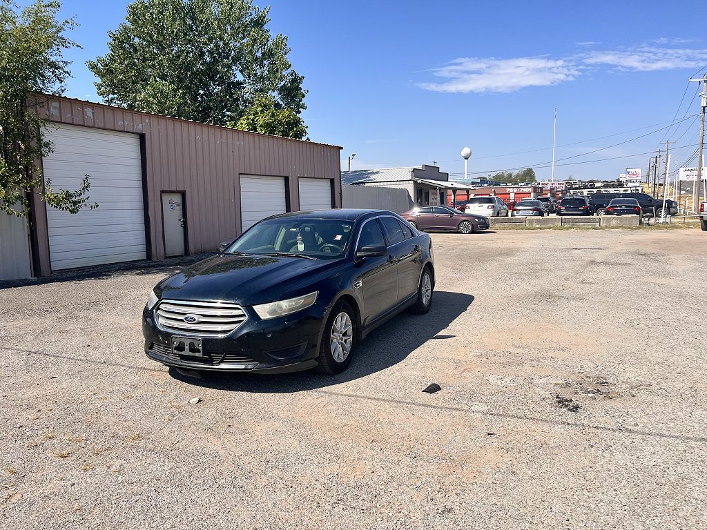 2014 Ford Taurus SE