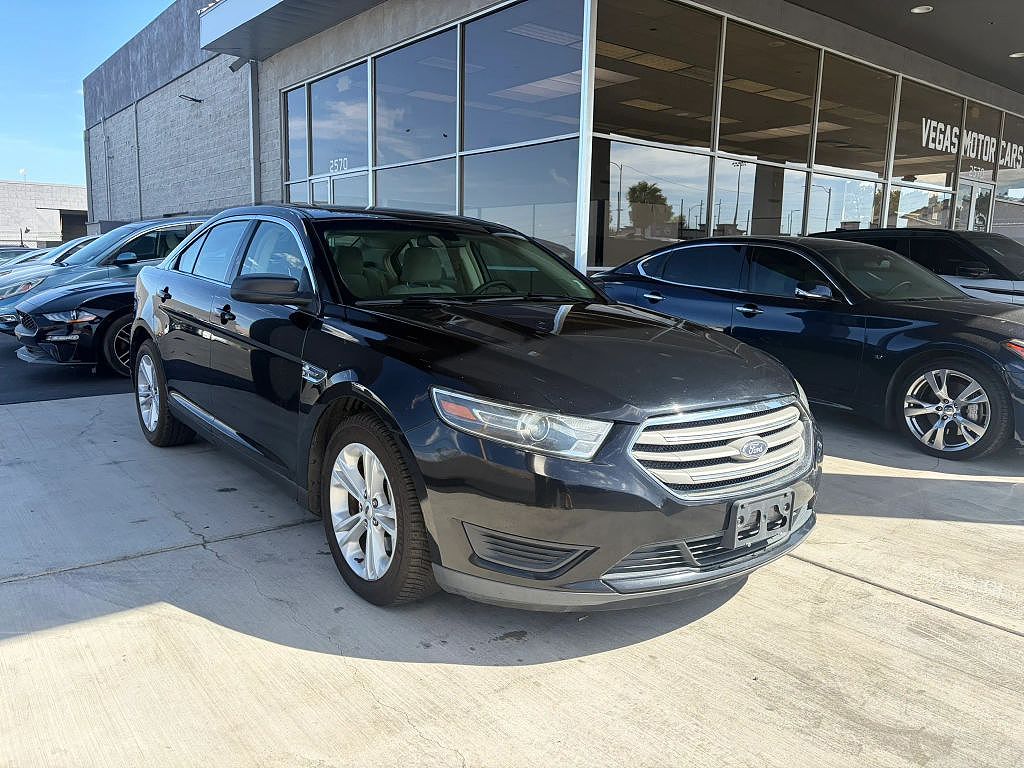 2017 Ford Taurus SE