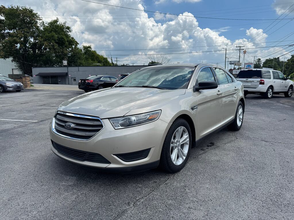 2018 Ford Taurus SE