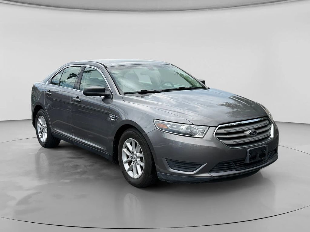 2014 Ford Taurus SE