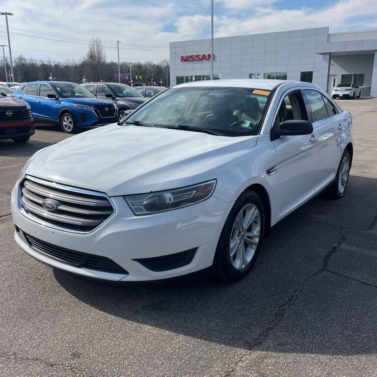 2018 Ford Taurus SE