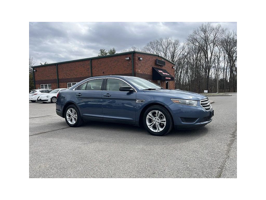 2018 Ford Taurus SE
