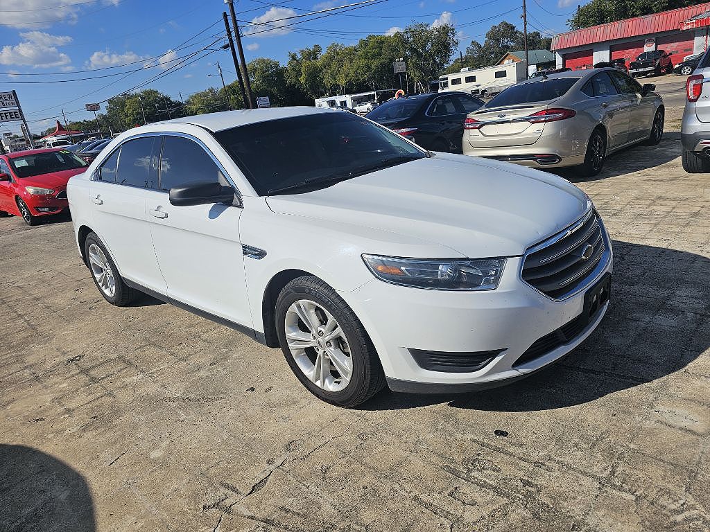2015 Ford Taurus SE
