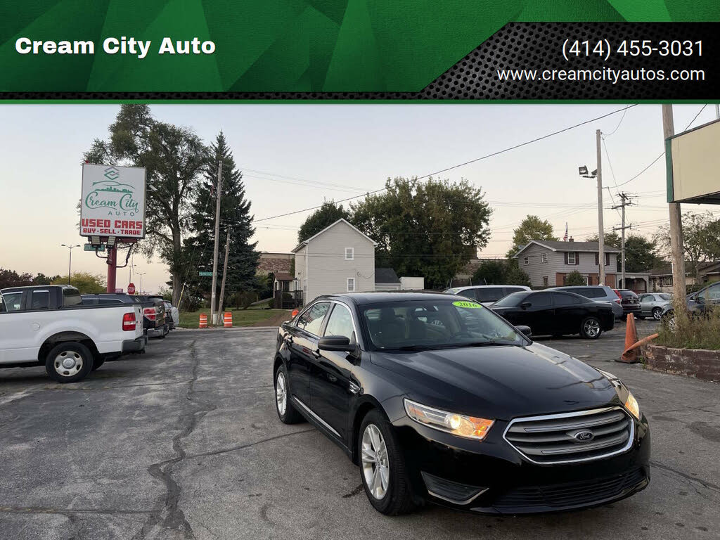 2016 Ford Taurus SE