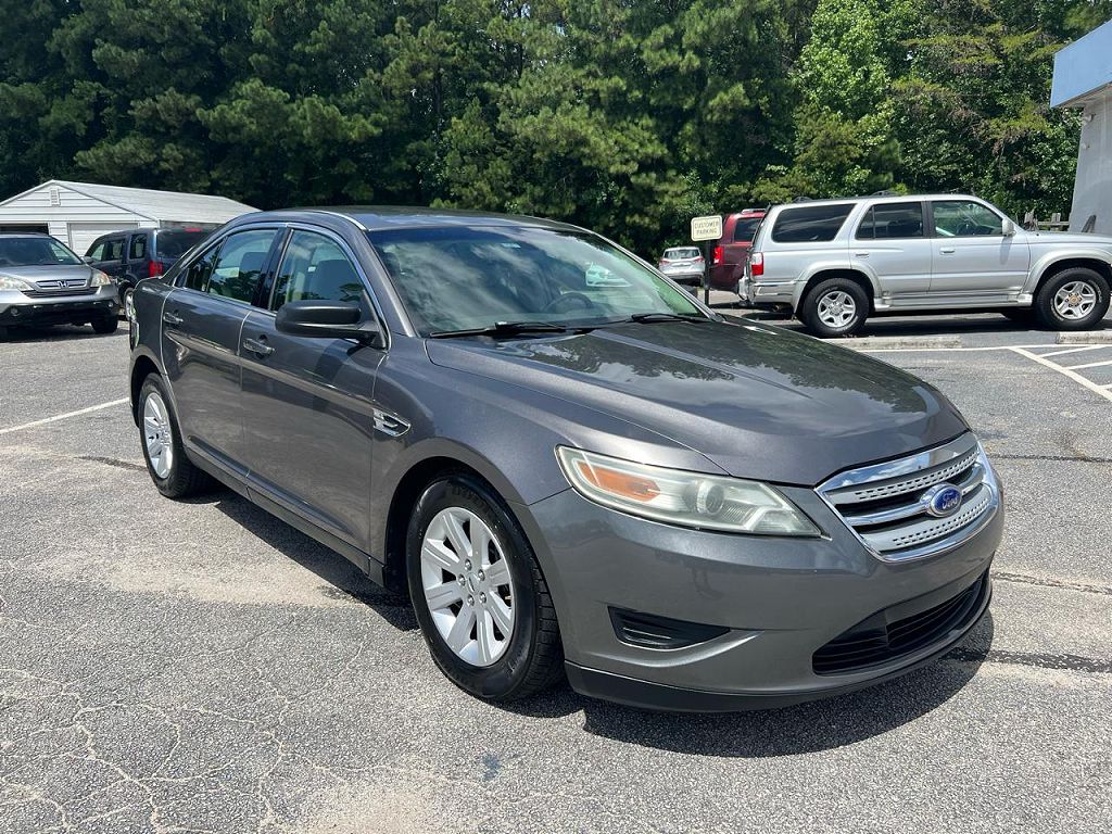 2011 Ford Taurus SE