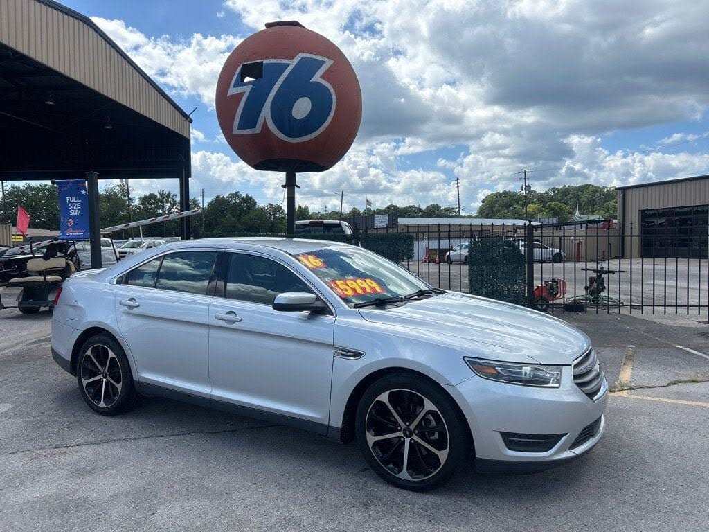 2016 Ford Taurus SEL
