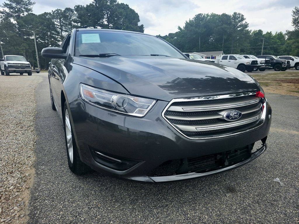 2017 Ford Taurus SEL 4dr Sedan