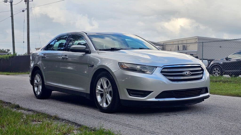 2014 Ford Taurus SEL