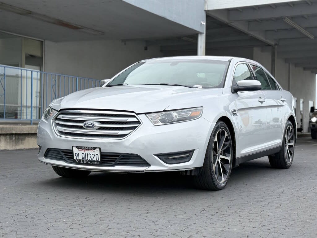 2016 Ford Taurus SEL