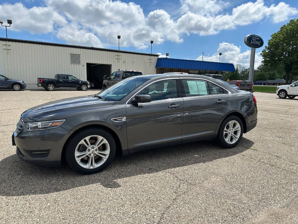 2016 Ford Taurus SEL