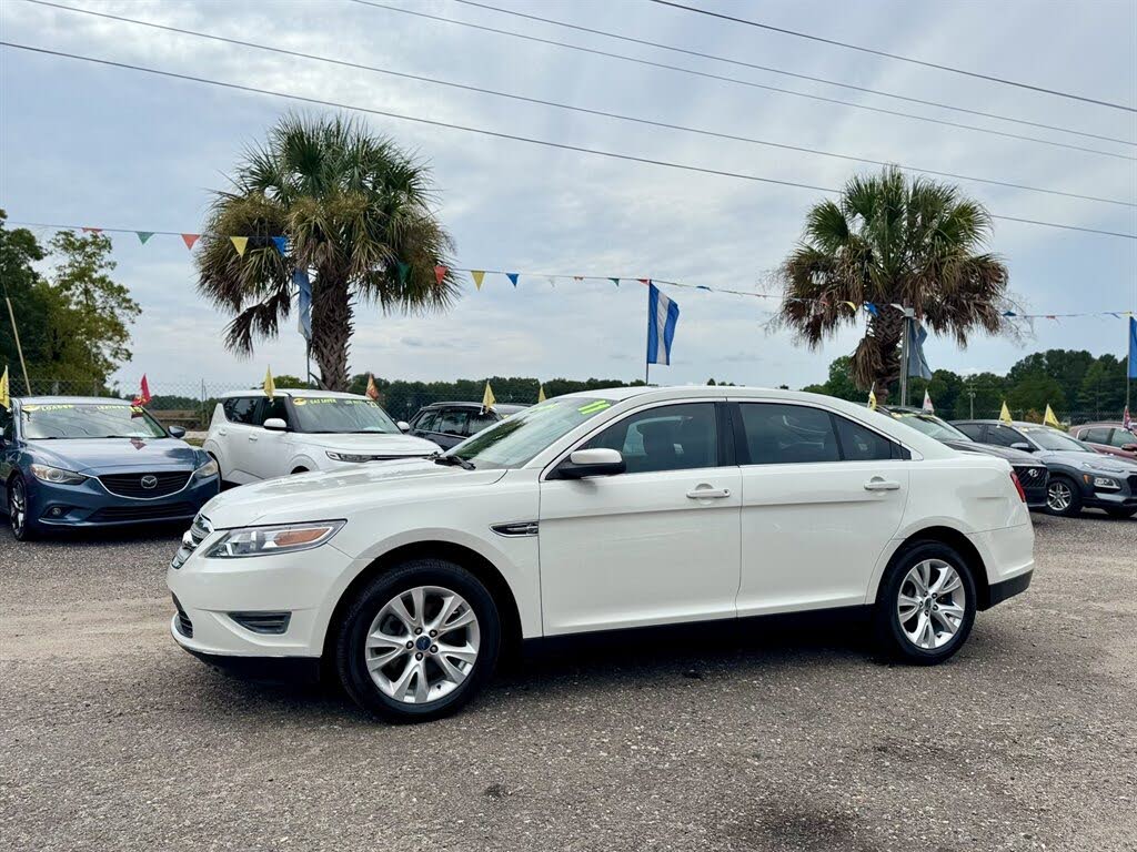 2011 Ford Taurus SEL
