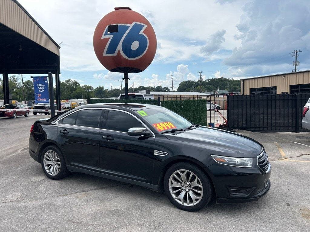 2017 Ford Taurus Limited