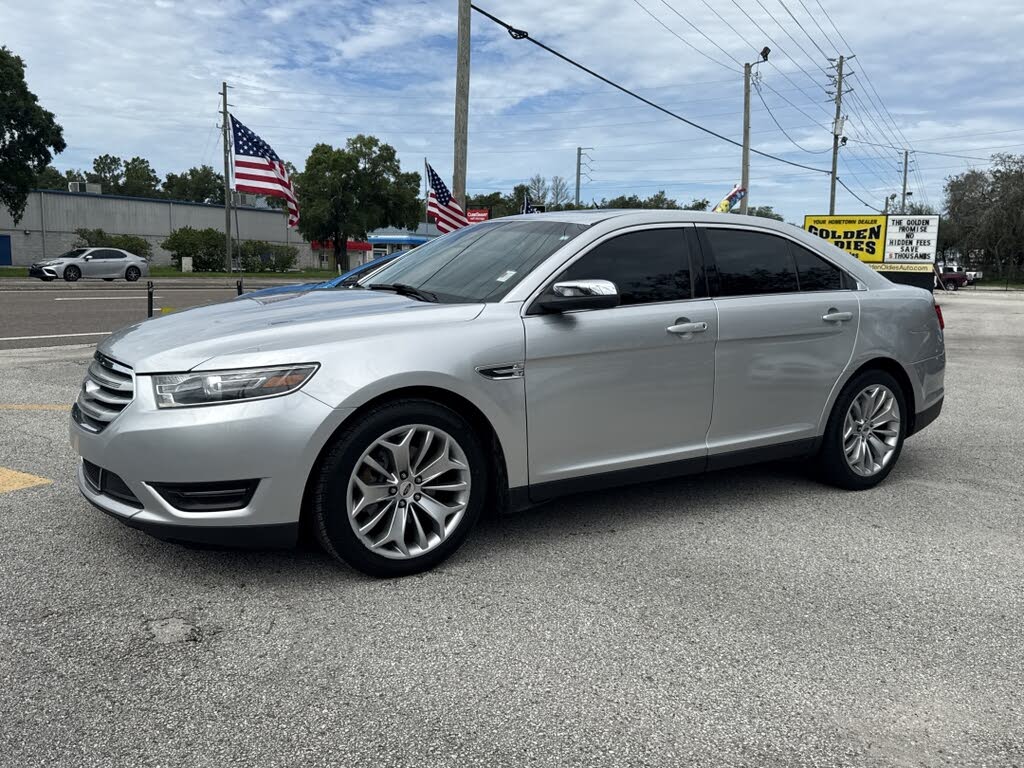 2019 Ford Taurus Limited