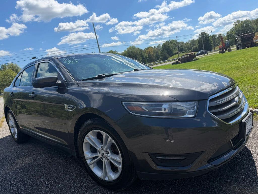 2018 Ford Taurus SEL
