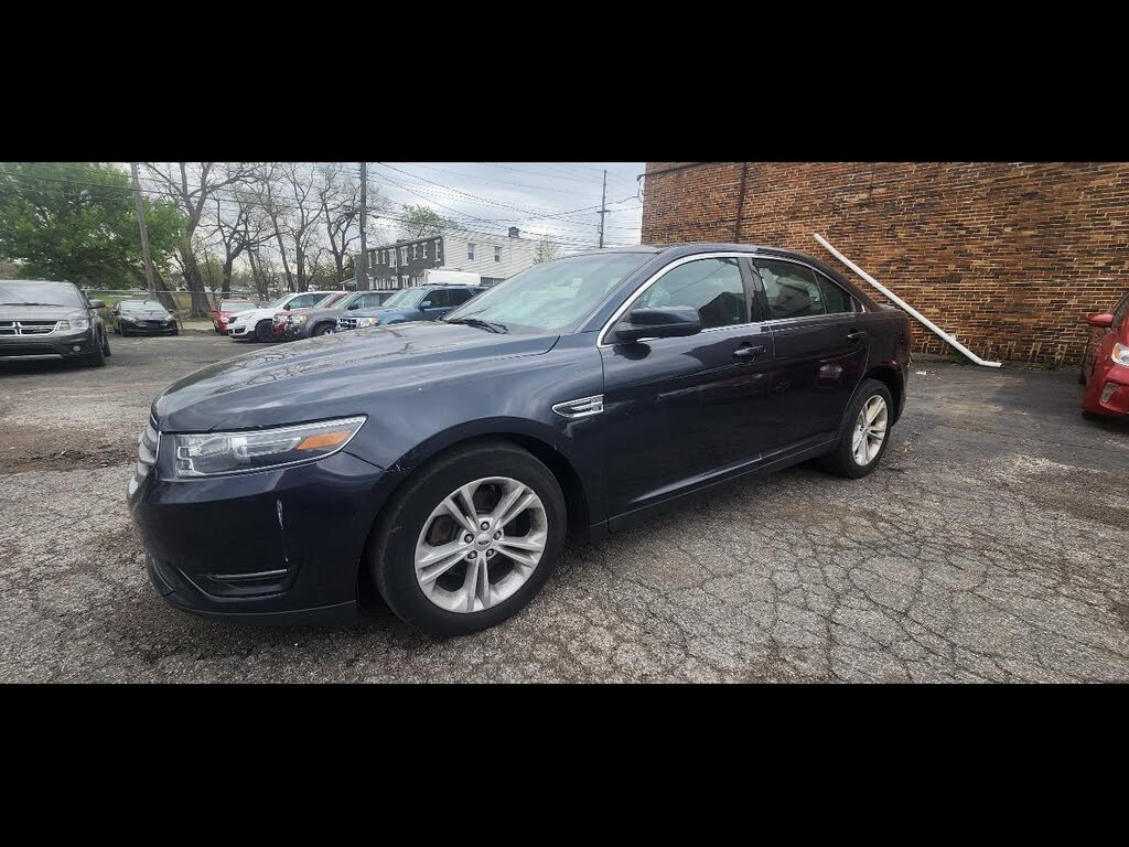 2017 Ford Taurus SEL