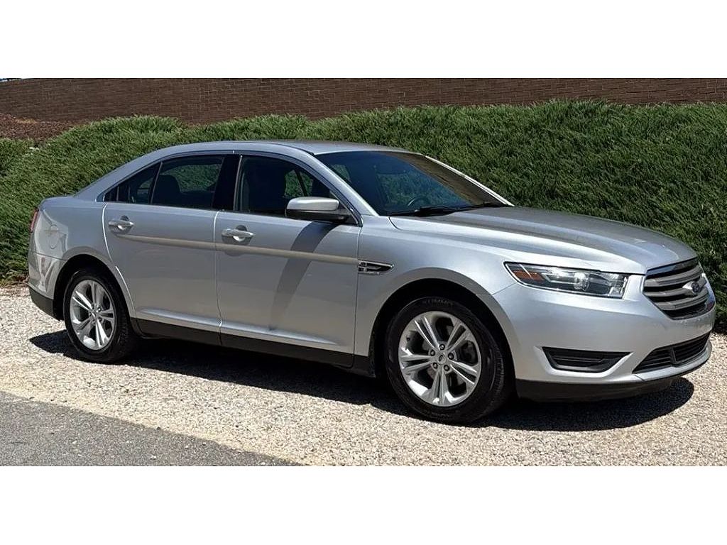 2018 Ford Taurus SEL