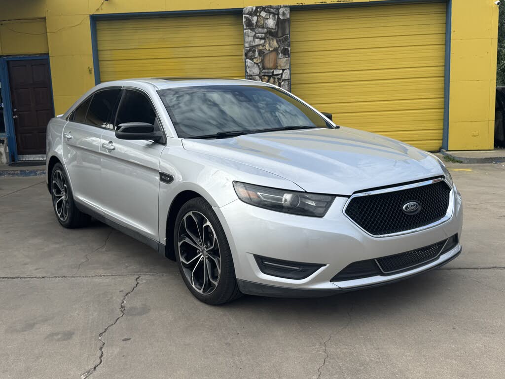 2017 Ford Taurus SHO