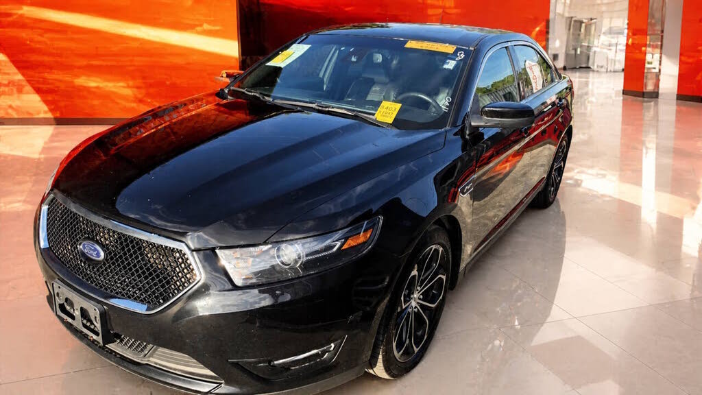 2016 Ford Taurus SHO