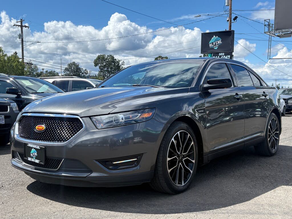 2018 Ford Taurus SHO