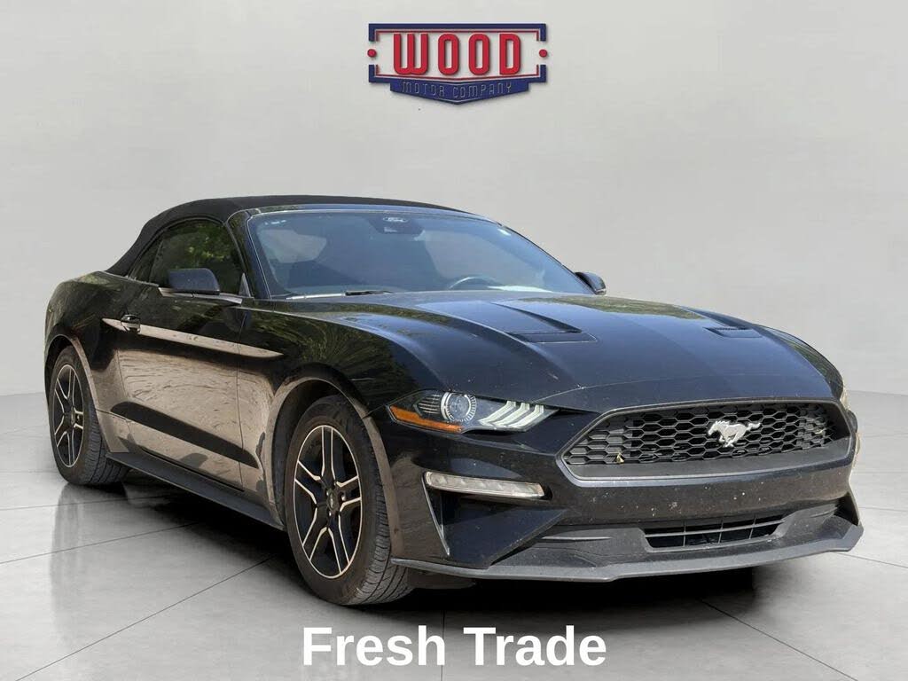 2022 Ford Mustang EcoBoost