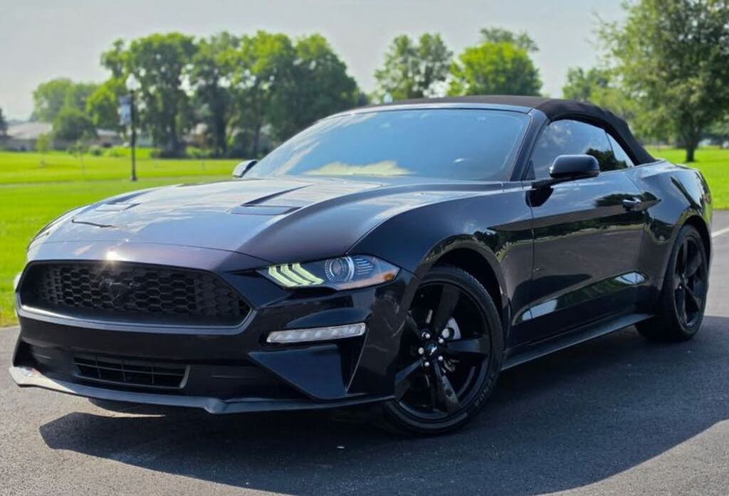 2022 Ford Mustang EcoBoost
