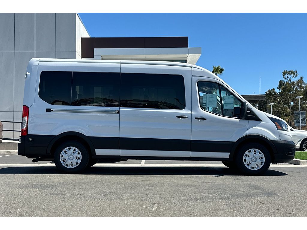 2024 Ford Transit 350 XLT Medium Roof
