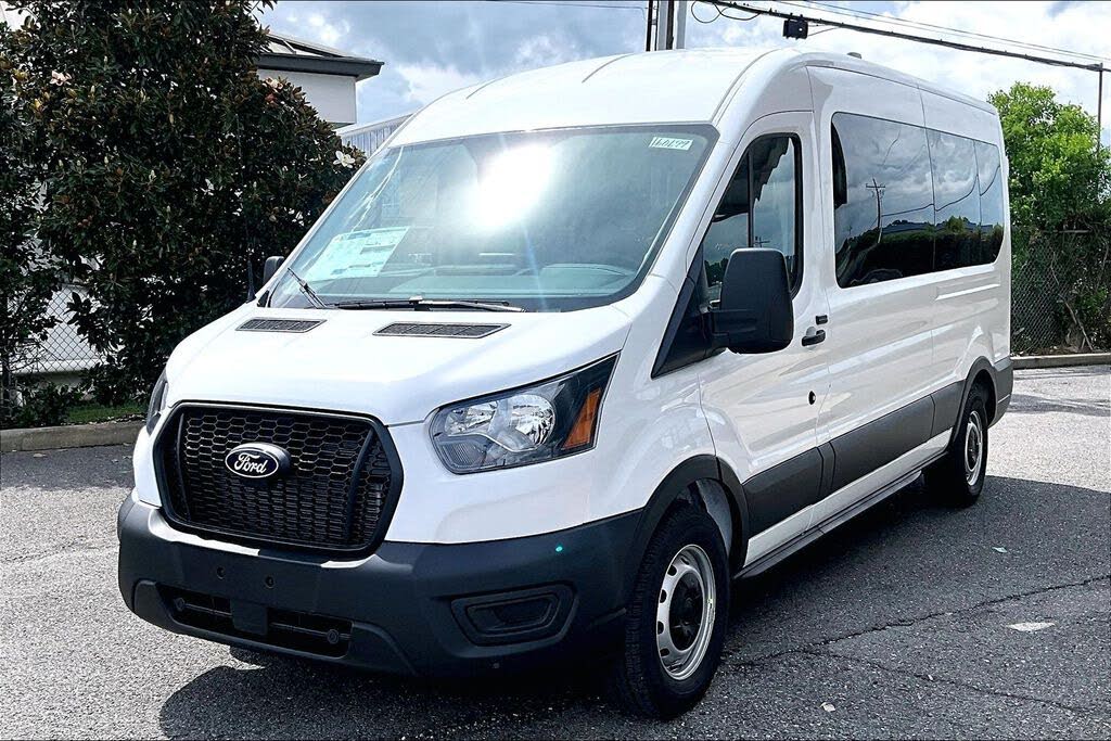2026 Ford Transit 350 XLT Medium Roof