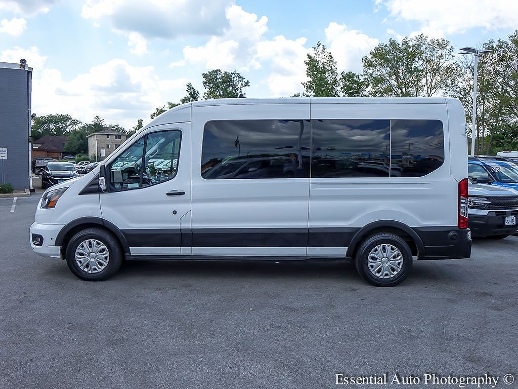2024 Ford Transit Passenger Van 350 XLT Medium Roof
