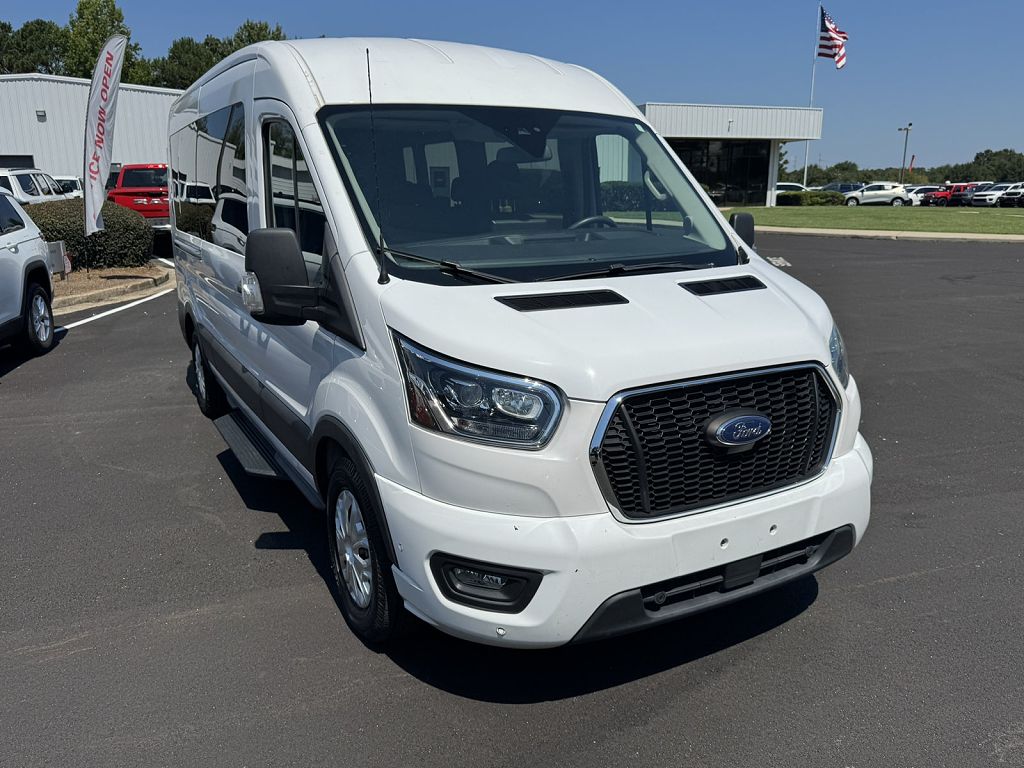 2023 Ford Transit 350 XLT Medium Roof