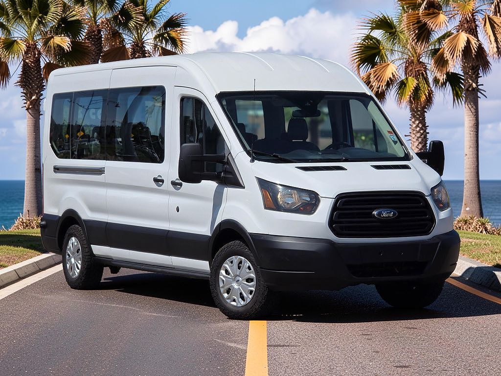 2017 Ford Transit Wagon 350 XL Medium Roof