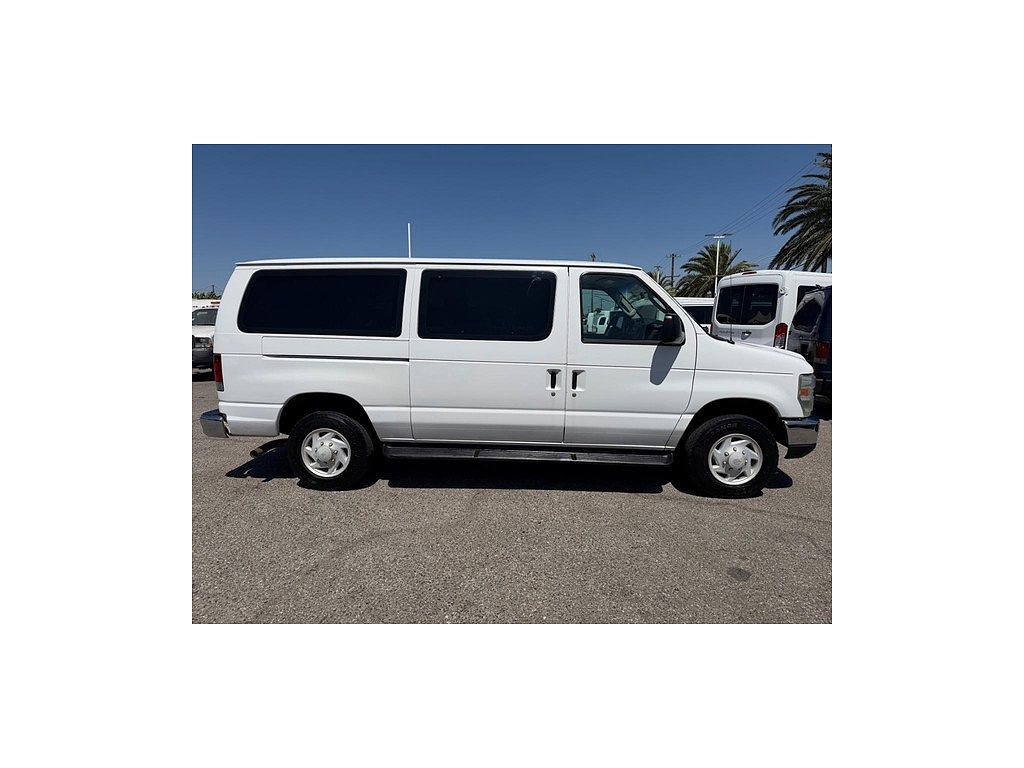 2009 Ford Econoline E-350 Super Duty XLT