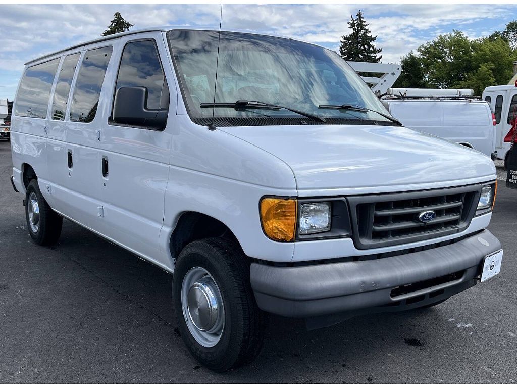 2006 Ford Econoline E-350 Super Duty Chateau
