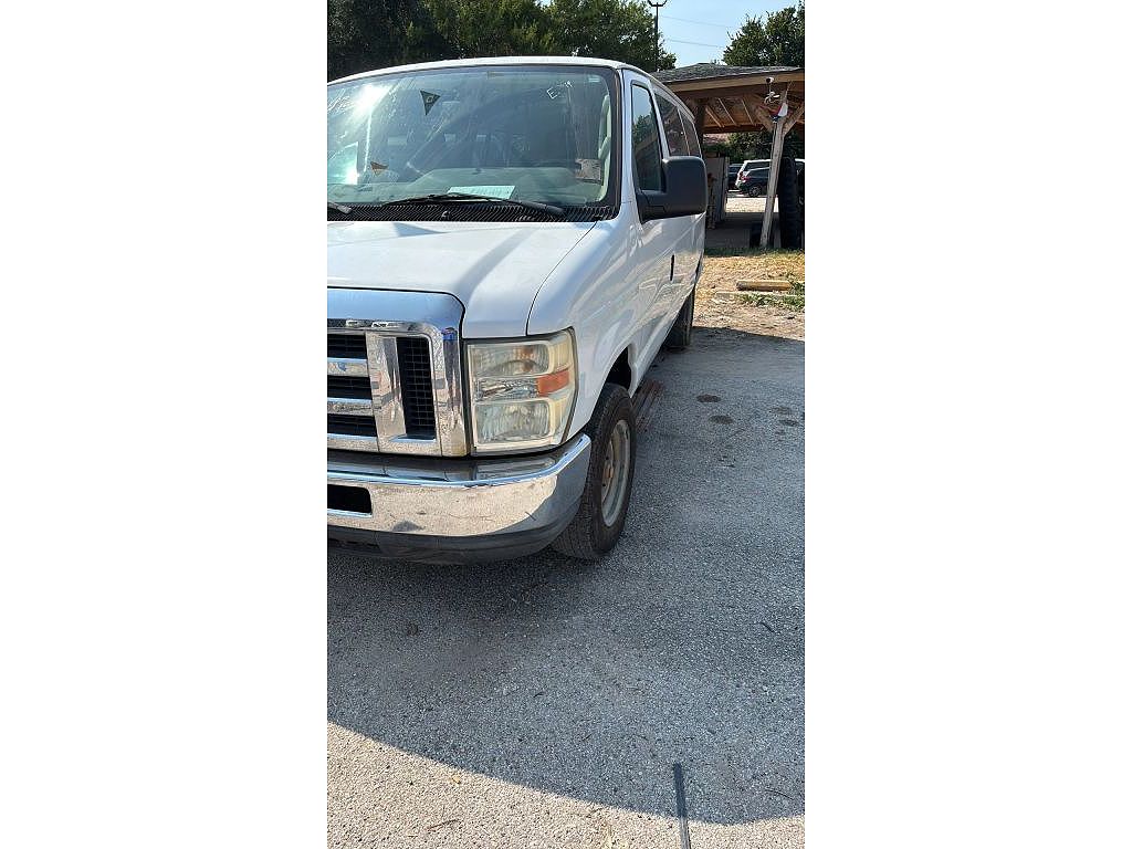2010 Ford Econoline E-350 Super Duty XLT