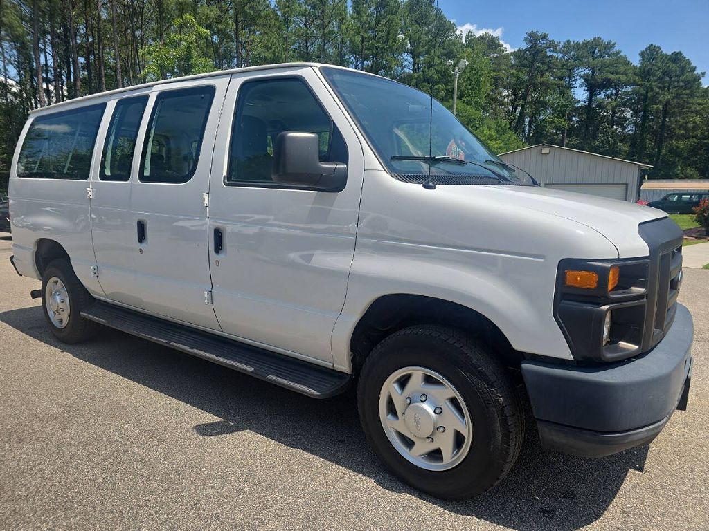 2011 Ford Econoline E-350 Super Duty XLT