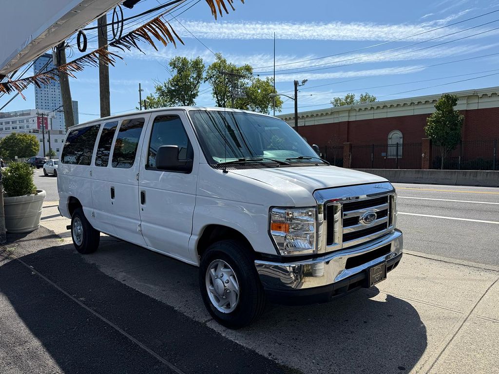 2014 Ford Econoline E-350 Super Duty XLT