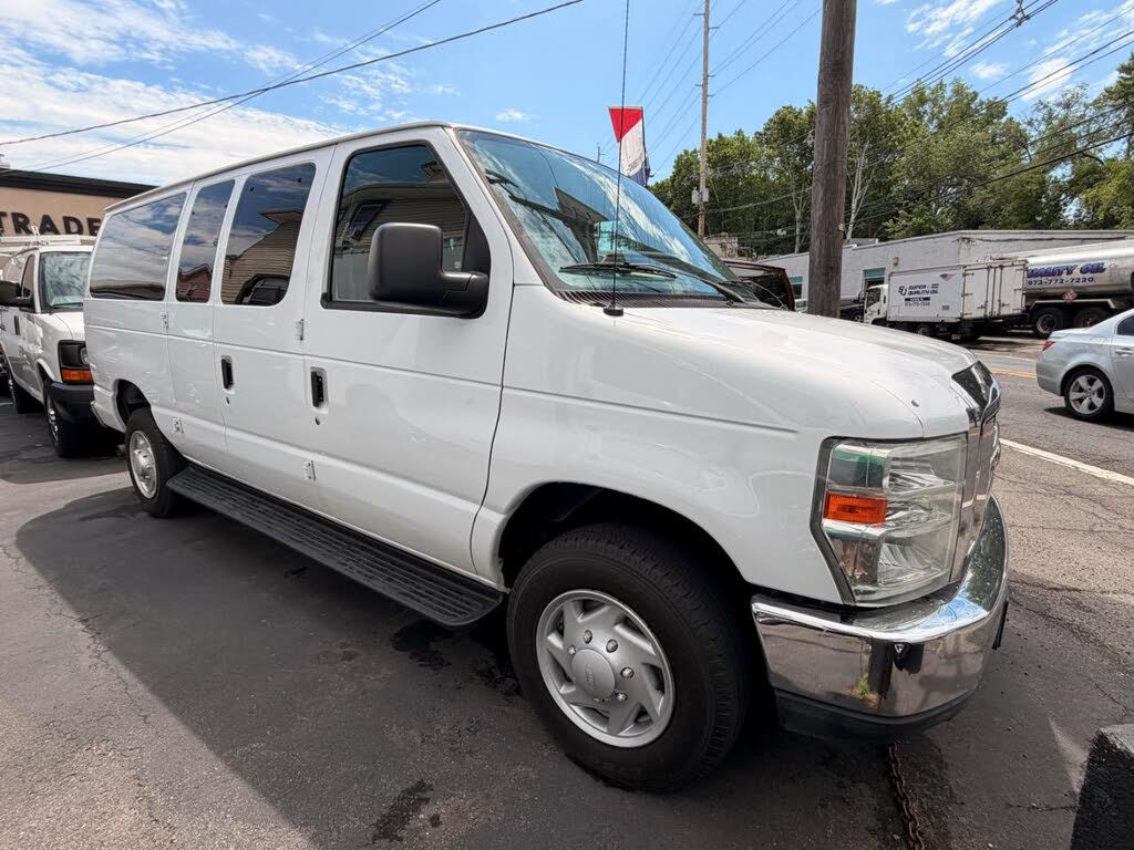 2013 Ford E-Series E-350 Super Duty XL