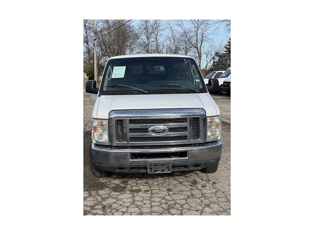 2013 Ford Econoline E-350 Super Duty XLT