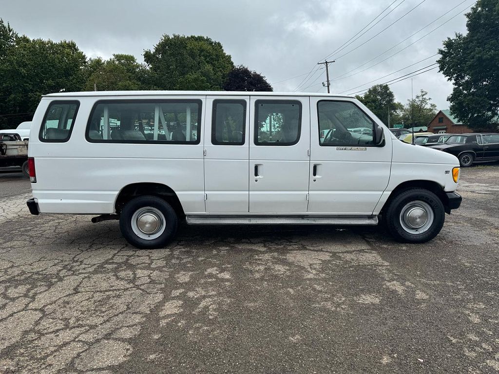 2001 Ford Econoline E-350 Super Duty XLT