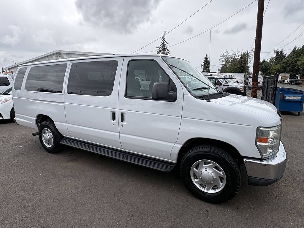 2014 Ford Econoline E-350 Super Duty XLT