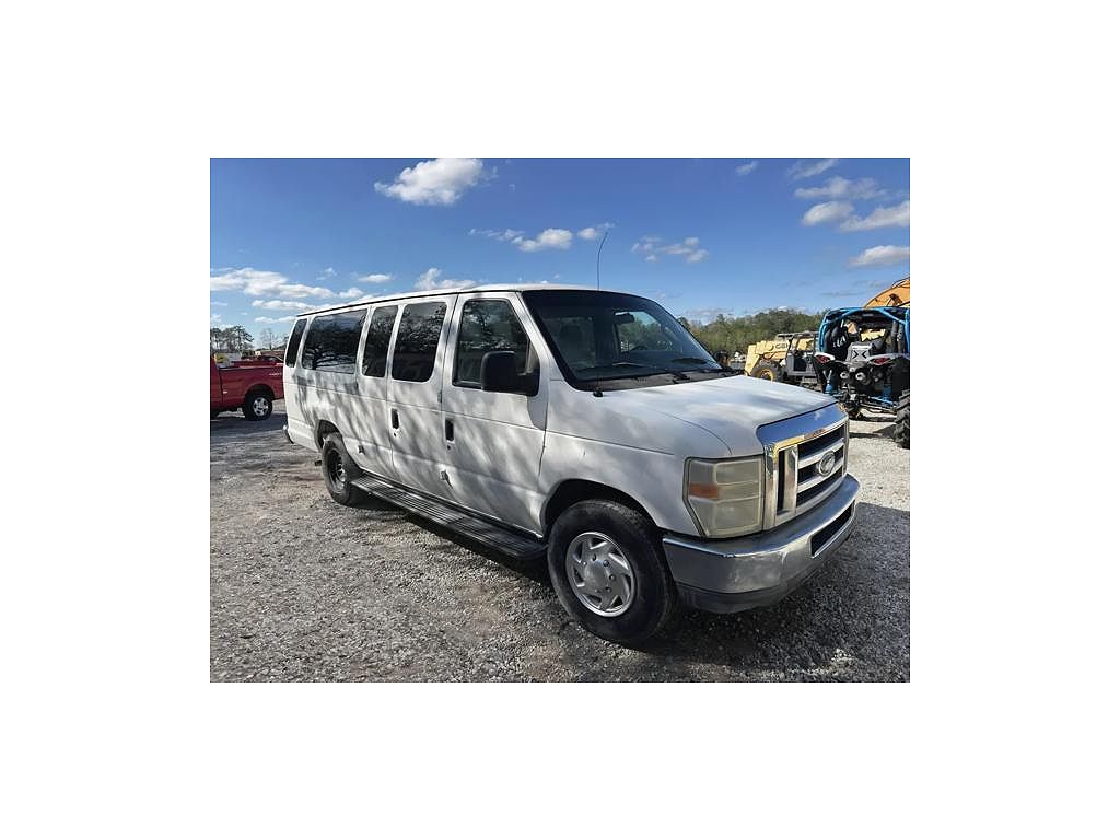 2010 Ford Econoline E-350 Super Duty XLT