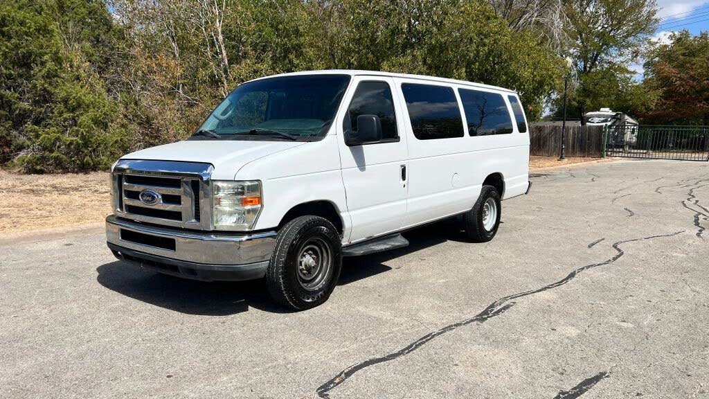2013 Ford E-Series E-350 Super Duty XL