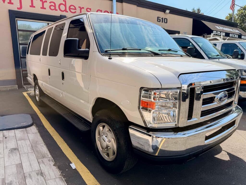 2013 Ford E-Series E-350 Super Duty XL