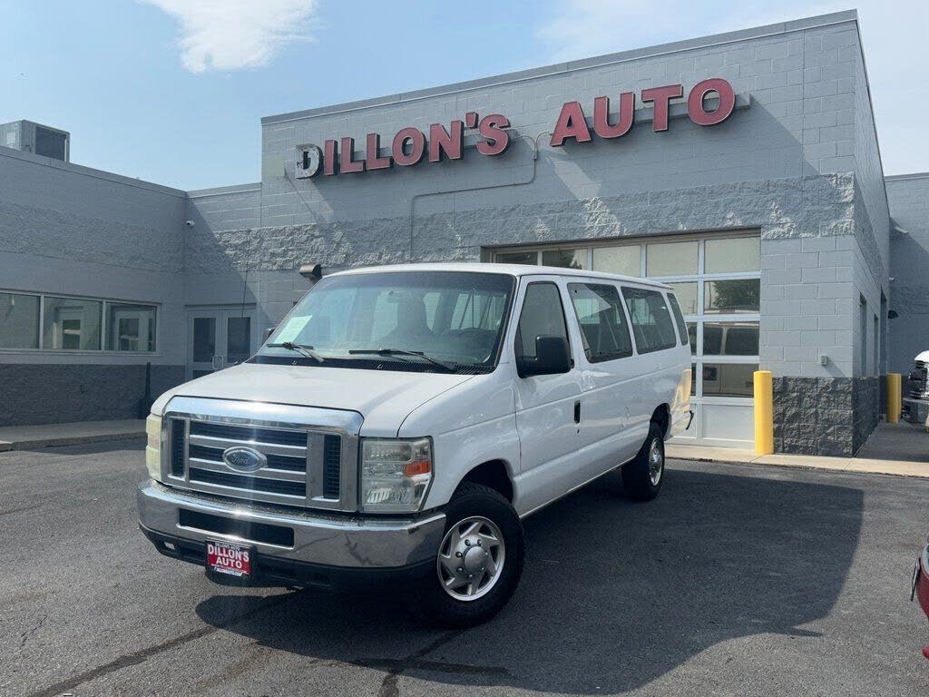 2010 Ford E-Series Wagon E-350 Super Duty XLT