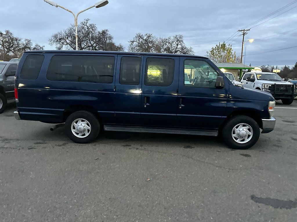 2013 Ford Econoline E-350 Super Duty XLT