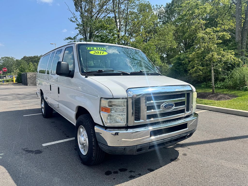 2011 Ford Econoline E-350 Super Duty XLT
