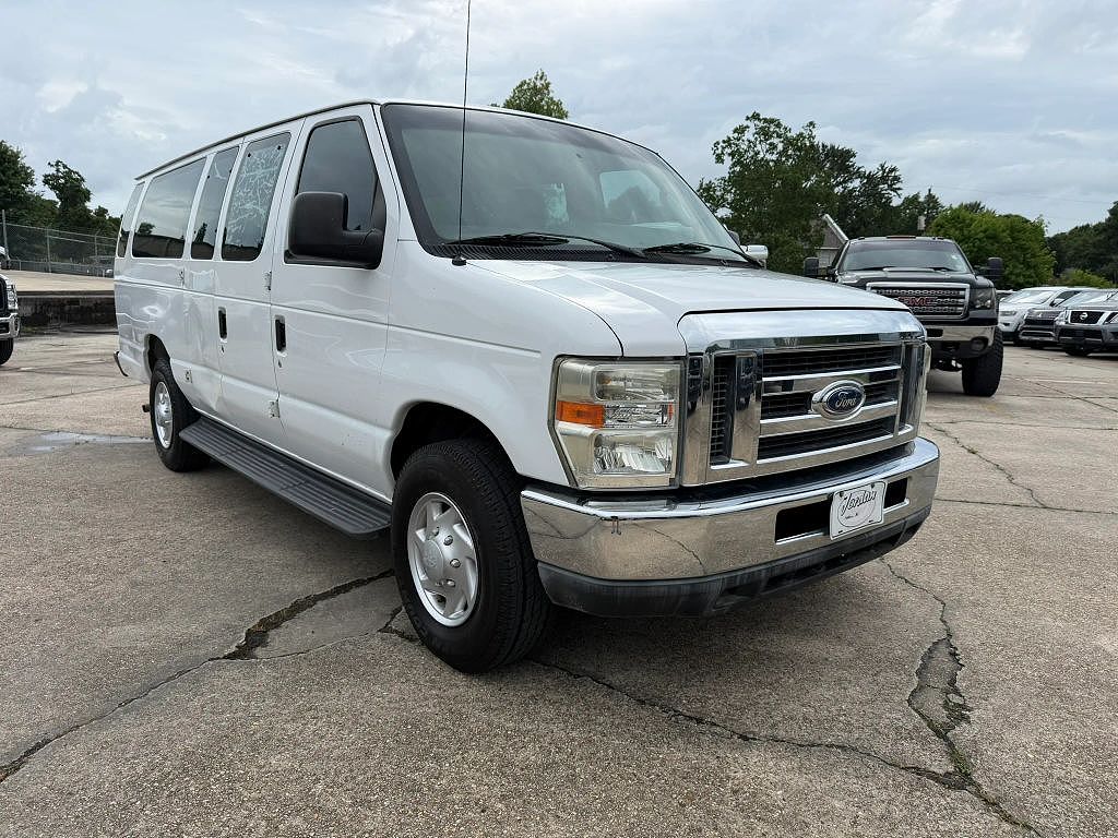 2011 Ford Econoline E-350 Super Duty XLT