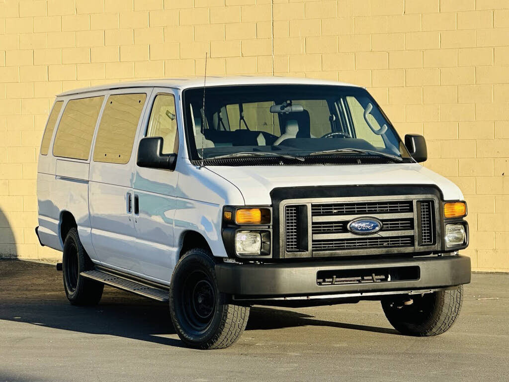 2014 Ford E-Series E-350 Super Duty XL